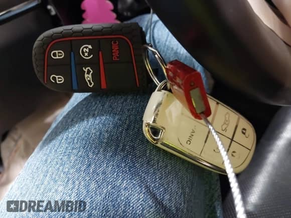 2017 Jeep Grand Cherokee Limited with VIN 1C4RJFBG4HC861354, listed as a IAAI auction lot 43308393 with 110,511 mi miles and . Bid and sale history available at DreamBid. Image 11.