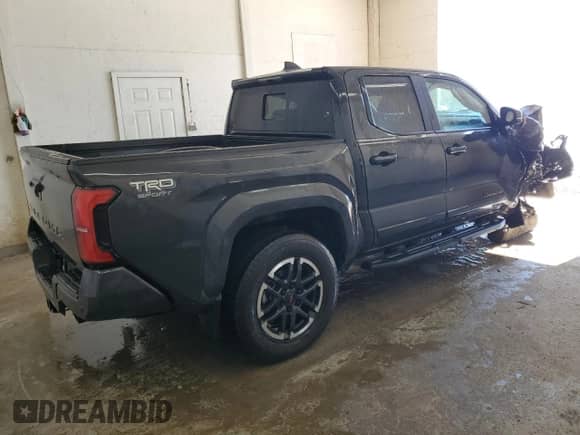 2024 Toyota Tacoma SR5 with VIN 3TMLB5JN6RM022769, listed as a Copart auction lot 85087965 with 17,767 mi miles and Salvage title. Bid and sale history available at DreamBid. Image 3.