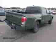 2022 Toyota Tacoma SR z VIN 3TMCZ5AN0NM457728, wystawiony jako IAAI lot #43145317 z przebiegiem 49 271 mil mil oraz . Historia ofert i sprzedaży dostępna na DreamBid. Obrazek 4.