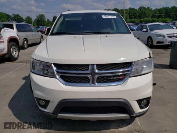 2014 Dodge Journey SXT with VIN 3C4PDCBB6ET134685, listed as a Copart auction lot 58577595 with 213,926 mi miles and Salvage title. Bid and sale history available at DreamBid. Image 5.