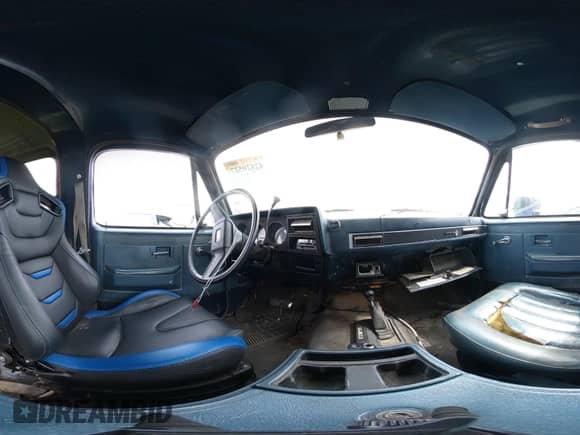 1988 Chevrolet Blazer с VIN 1GNEV18K0JF150604, выставлен на аукционе IAAI как лот 42820527 с пробегом 70 841 миль миль и . История ставок и продаж доступна на DreamBid. Изображение 19.