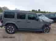 2022 Jeep Wrangler Unlimited Sahara с VIN 1C4HJXEG7NW138105, выставлен на аукционе IAAI как лот 42146898 с пробегом Не указан миль и . История ставок и продаж доступна на DreamBid. Изображение 14.