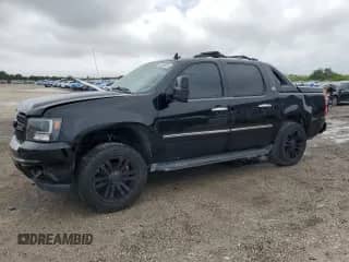 2013 Chevrolet Avalanche LTZ с VIN 3GNMCGE04DG350489, выставлен на аукционе Copart как лот 82226825 с пробегом 198 732 миль миль и Списание • Salvage title. История ставок и продаж доступна на DreamBid. Изображение 1.