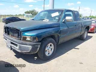 1997 Dodge 1500 z VIN 3B7HC13Y8VM584363, wystawiony jako IAAI lot #43318369 z przebiegiem Nie podano mil oraz . Historia ofert i sprzedaży dostępna na DreamBid. Obrazek 2.