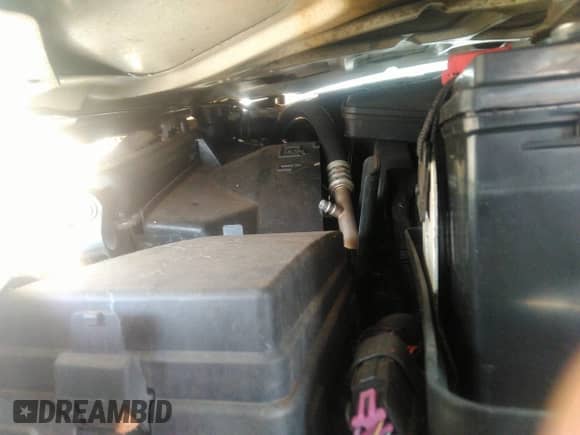 2012 Chevrolet Colorado Work Truck z VIN 1GCCSBF92C8137987, wystawiony jako IAAI lot #43297310 z przebiegiem 202 487 mil mil oraz . Historia ofert i sprzedaży dostępna na DreamBid. Obrazek 10.