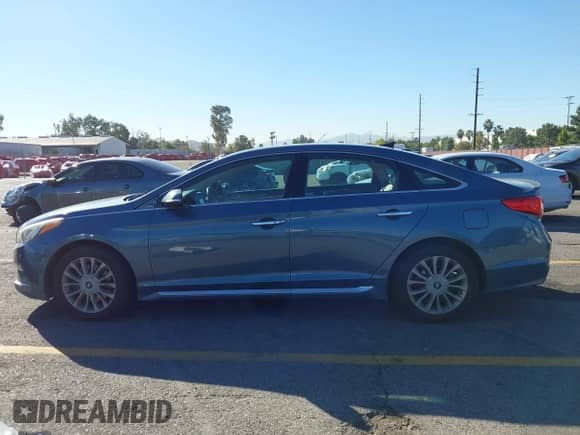 2015 Hyundai Sonata Sport с VIN 5NPE34AF1FH255243, выставлен на аукционе IAAI как лот 43577995 с пробегом 298 582 миль миль и . История ставок и продаж доступна на DreamBid. Изображение 14.