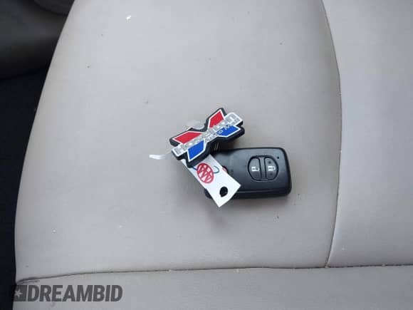 2015 Toyota Prius Four z VIN JTDKN3DU8F0395644, wystawiony jako IAAI lot #43007198 z przebiegiem 151 255 mil mil oraz . Historia ofert i sprzedaży dostępna na DreamBid. Obrazek 11.