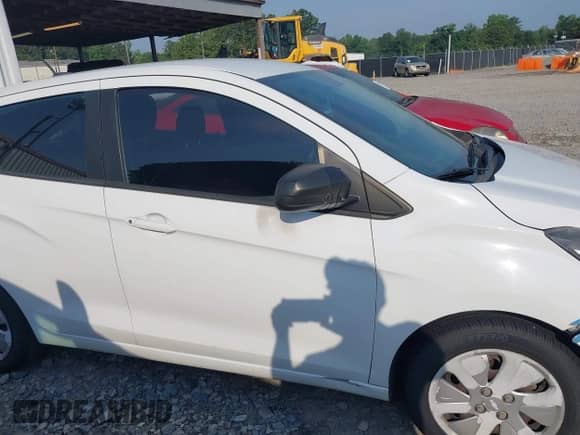 2018 Chevrolet Spark LS with VIN KL8CB6SA9JC432997, listed as a IAAI auction lot 42600008 with 146,510 mi miles and . Bid and sale history available at DreamBid. Image 13.