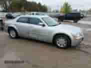 2006 Chrysler 300 Touring с VIN 2C3KA53G56H253741, выставлен на аукционе Copart как лот 87445505 с пробегом 276 971 миль миль и Чистый • Clean title. История ставок и продаж доступна на DreamBid. Изображение 4.