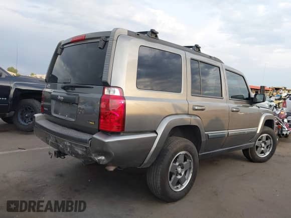 2008 Jeep Commander Sport с VIN 1J8HG48NX8C172027, выставлен на аукционе IAAI как лот 42756337 с пробегом 178 777 миль миль и . История ставок и продаж доступна на DreamBid. Изображение 6.