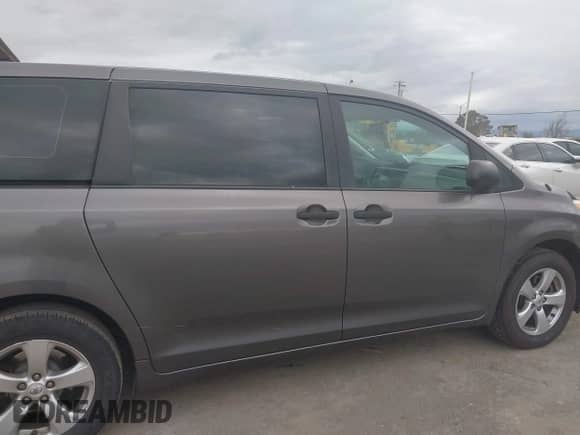 2012 Toyota Sienna с VIN 5TDKA3DC6CS011159, выставлен на аукционе IAAI как лот 41788426 с пробегом 246 133 миль миль и . История ставок и продаж доступна на DreamBid. Изображение 13.