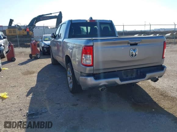 2022 Ram 1500 Big Horn с VIN 1C6RREFT0NN431662, выставлен на аукционе IAAI как лот 41089932 с пробегом 44 138 миль миль и . История ставок и продаж доступна на DreamBid. Изображение 3.