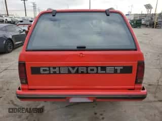 1988 Chevrolet Blazer с VIN 1GNCS18Z8J8200764, выставлен на аукционе Copart как лот 50817265 с пробегом 189 131 миль миль и Списание • Salvage title. История ставок и продаж доступна на DreamBid. Изображение 6.