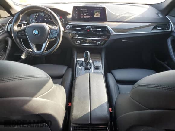 2018 BMW 5 Series 530i с VIN WBAJA5C5XJG898652, выставлен на аукционе Copart как лот 85864915 с пробегом 156 587 миль миль и Чистый • Clean title. История ставок и продаж доступна на DreamBid. Изображение 8.