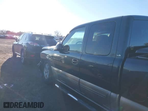 2003 Chevrolet Silverado 1500 с VIN 2GCEK19T231175216, выставлен на аукционе IAAI как лот 40819455 с пробегом 89 855 миль миль и . История ставок и продаж доступна на DreamBid. Изображение 13.