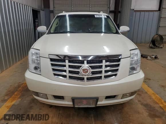 2007 Cadillac Escalade ESV с VIN 1GYFK66887R260456, выставлен на аукционе Copart как лот 81927235 с пробегом 220 524 миль миль и Чистый • Clean title. История ставок и продаж доступна на DreamBid. Изображение 5.