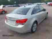 2014 Chevrolet Cruze LS z VIN 1G1PA5SH3E7334994, wystawiony jako IAAI lot #43167254 z przebiegiem 220 378 mil mil oraz . Historia ofert i sprzedaży dostępna na DreamBid. Obrazek 4.