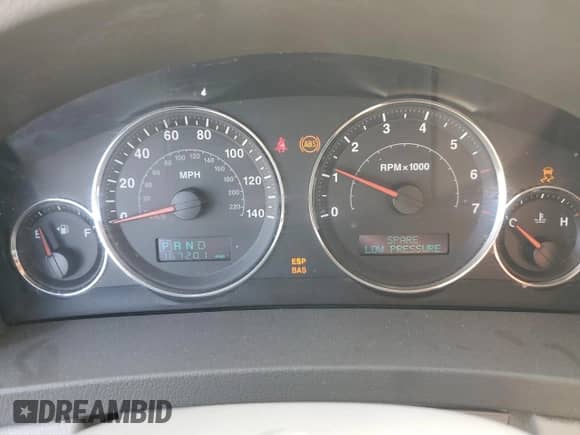 2006 Jeep Grand Cherokee Limited with VIN 1J4HS58N56C342300, listed as a Copart auction lot 70997415 with 167,201 mi miles and Salvage title. Bid and sale history available at DreamBid. Image 9.