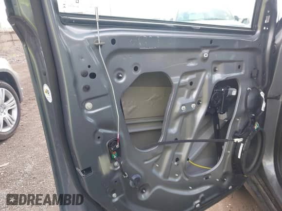 2021 Chevrolet Traverse LT Cloth z VIN 1GNERGKW3MJ157258, wystawiony jako IAAI lot #42169401 z przebiegiem 34 992 mil mil oraz . Historia ofert i sprzedaży dostępna na DreamBid. Obrazek 21.