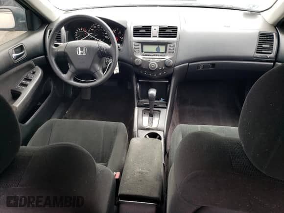 2007 Honda Accord LX with VIN 1HGCM56417A228913, listed as a Copart auction lot 84276335 with 125,182 mi miles and Clean title. Bid and sale history available at DreamBid. Image 8.