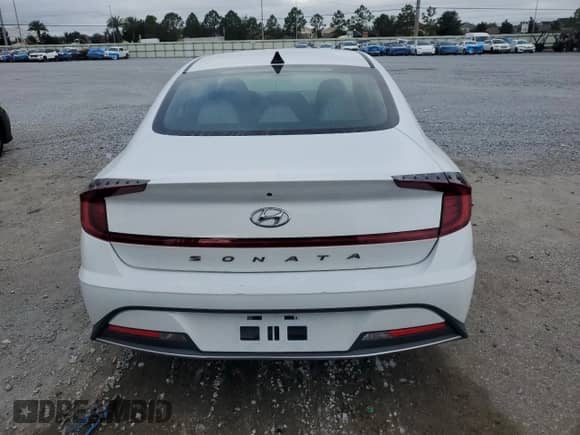 2022 Hyundai Sonata SE with VIN 5NPEG4JA2NH141047, listed as a Copart auction lot 86140125 with 37,978 mi miles and Salvage title. Bid and sale history available at DreamBid. Image 6.
