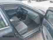 1996 Honda Accord LX с VIN 1HGCD5635TA130498, выставлен на аукционе IAAI как лот 42206275 с пробегом 136 699 миль миль и . История ставок и продаж доступна на DreamBid. Изображение 5.