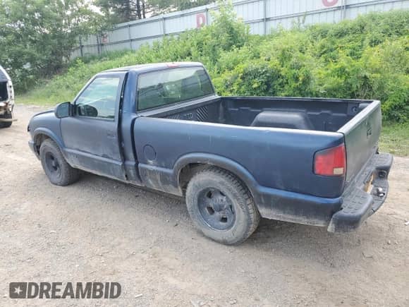 2003 Chevrolet S-10 LS с VIN 1GCCS14H838279247, выставлен на аукционе Copart как лот 64084395 с пробегом 185 267 миль миль и Чистый • Clean title. История ставок и продаж доступна на DreamBid. Изображение 2.