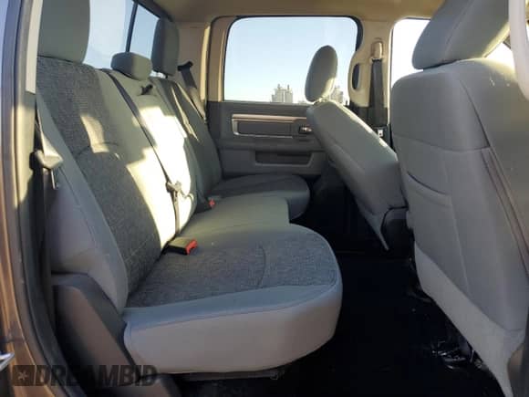 2016 Ram 1500 Big Horn z VIN 1C6RR6LM1GS333294, wystawiony jako Copart lot #81847794 z przebiegiem 43 891 mil mil oraz Szkoda całkowita • Salvage title. Historia ofert i sprzedaży dostępna na DreamBid. Obrazek 10.