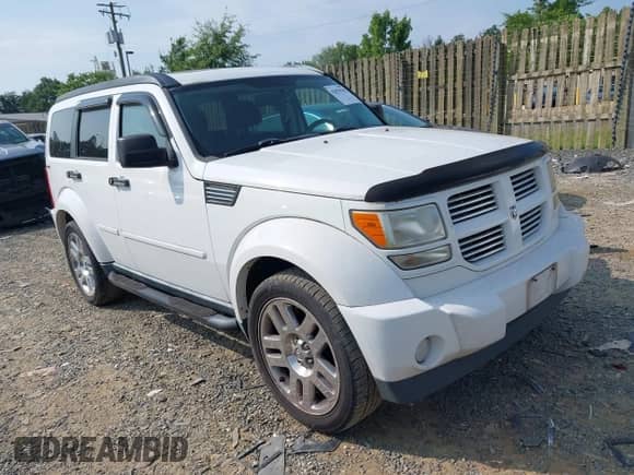 2011 Dodge Nitro Heat with VIN 1D4PU4GX0BW564036, listed as a IAAI auction lot 42855542 with 156,845 mi miles and . Bid and sale history available at DreamBid. Image 1.