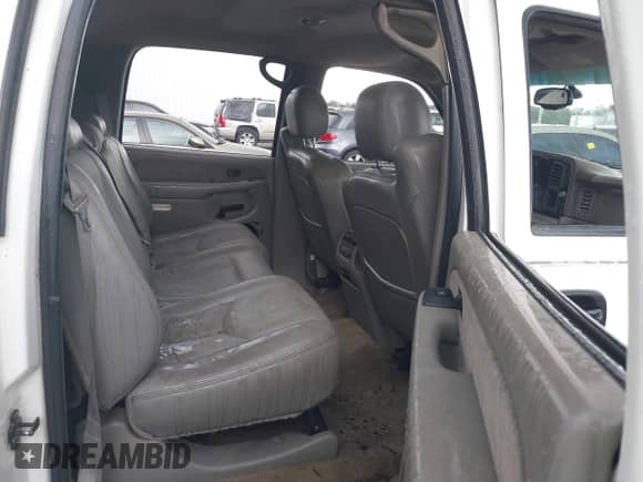 2003 Chevrolet Silverado 1500HD LS с VIN 1GCGK13U63F178302, выставлен на аукционе IAAI как лот 42895986 с пробегом 262 677 миль миль и . История ставок и продаж доступна на DreamBid. Изображение 8.