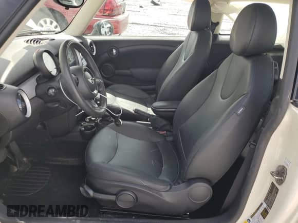 2013 MINI Hardtop with VIN WMWSU3C59DT686532, listed as a Copart auction lot 60481655 with 78,711 mi miles and Salvage title. Bid and sale history available at DreamBid. Image 7.