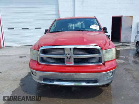 2011 Ram 1500 Big Horn z VIN 1D7RB1GT6BS550226, wystawiony jako IAAI lot #41889007 z przebiegiem 209 053 mil mil oraz . Historia ofert i sprzedaży dostępna na DreamBid. Obrazek 6.
