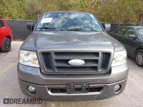 2007 Ford F-150 STX с VIN 1FTRX12W67FA14695, выставлен на аукционе IAAI как лот 43423060 с пробегом 130 321 миль миль и . История ставок и продаж доступна на DreamBid. Изображение 6.
