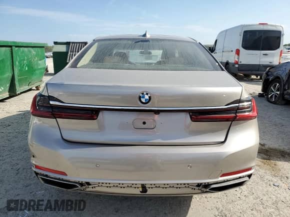 2022 BMW 7 Series 750i xDrive with VIN WBA7U2C08NCK23657, listed as a Copart auction lot 54202285 with 26,532 mi miles and Salvage title. Bid and sale history available at DreamBid. Image 6.
