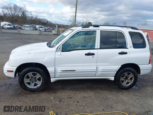 2004 Chevrolet Tracker LT with VIN 2CNBJ634646906802, listed as a IAAI auction lot 41737592 with 129,547 mi miles and . Bid and sale history available at DreamBid. Image 15.