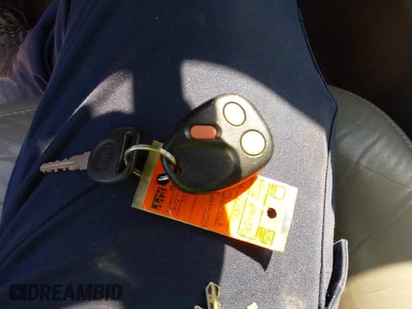 2005 Chevrolet Avalanche Z66 с VIN 3GNEC12Z75G164497, выставлен на аукционе IAAI как лот 43009045 с пробегом 267 642 миль миль и . История ставок и продаж доступна на DreamBid. Изображение 11.