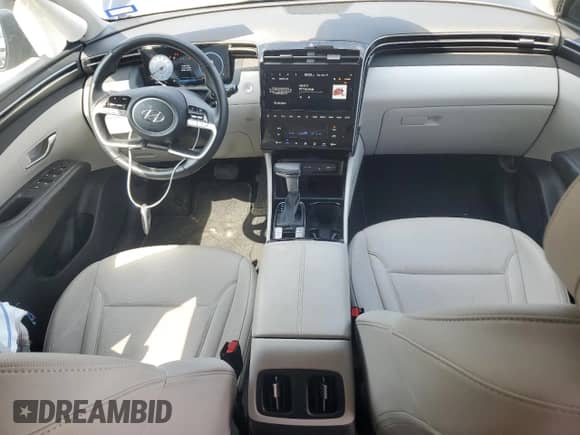 2024 Hyundai Tucson SEL z VIN 5NMJF3DE9RH355773, wystawiony jako Copart lot #61088235 z przebiegiem 56 404 mil mil oraz Szkoda całkowita • Salvage title. Historia ofert i sprzedaży dostępna na DreamBid. Obrazek 8.