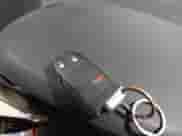 2017 Jeep Grand Cherokee 75th Anniversary z VIN 1C4RJFAGXHC749157, wystawiony jako IAAI lot #42017204 z przebiegiem 119 523 mil mil oraz . Historia ofert i sprzedaży dostępna na DreamBid. Obrazek 11.