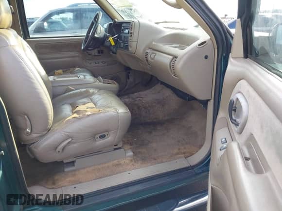 1996 Chevrolet Silverado 1500 with VIN 2GCEK19R3T1130144, listed as a IAAI auction lot 43324635 with 233,545 mi miles and . Bid and sale history available at DreamBid. Image 5.