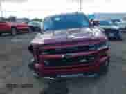 2016 Chevrolet Silverado 1500 LT z VIN 1GCVKREC7GZ162348, wystawiony jako IAAI lot #43447333 z przebiegiem 85 557 mil mil oraz . Historia ofert i sprzedaży dostępna na DreamBid. Obrazek 12.