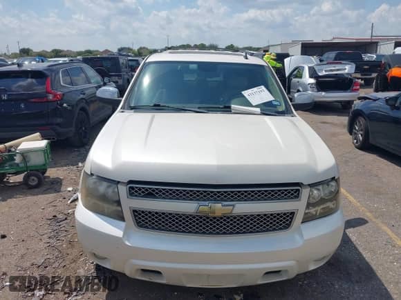 2011 Chevrolet Tahoe LTZ с VIN 1GNSCCE07BR383452, выставлен на аукционе IAAI как лот 43137193 с пробегом 219 990 миль миль и . История ставок и продаж доступна на DreamBid. Изображение 12.