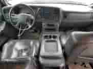 2006 Chevrolet Silverado 2500HD LT1 с VIN 1GCHK29U56E171689, выставлен на аукционе Copart как лот 89640685 с пробегом 231 919 миль миль и Чистый • Clean title. История ставок и продаж доступна на DreamBid. Изображение 8.