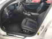 2019 BMW 5 Series 540i xDrive z VIN WBAJE7C57KWW16703, wystawiony jako Copart lot #69244285 z przebiegiem 29 239 mil mil oraz Szkoda całkowita • Salvage title. Historia ofert i sprzedaży dostępna na DreamBid. Obrazek 7.