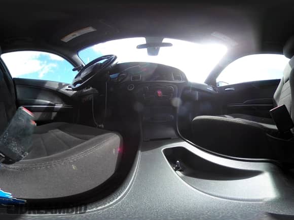 2020 Dodge Charger Police z VIN 2C3CDXKTXLH124217, wystawiony jako IAAI lot #43154620 z przebiegiem 119 464 mil mil oraz . Historia ofert i sprzedaży dostępna na DreamBid. Obrazek 19.