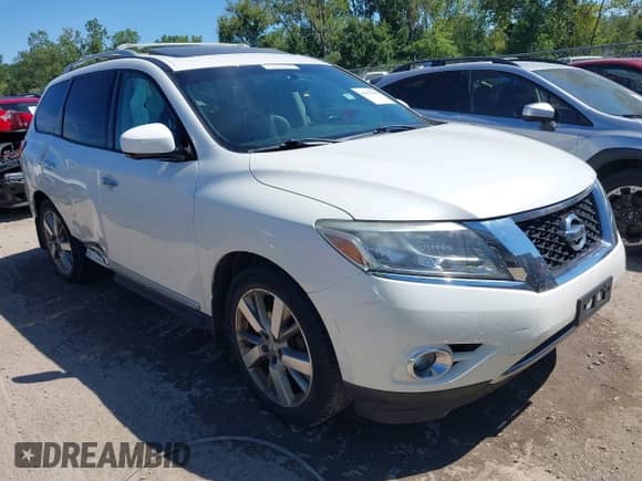 2015 Nissan Pathfinder SL with VIN 5N1AR2MN8FC696945, listed as a IAAI auction lot 43017581 with 100,603 mi miles and . Bid and sale history available at DreamBid. Image 1.