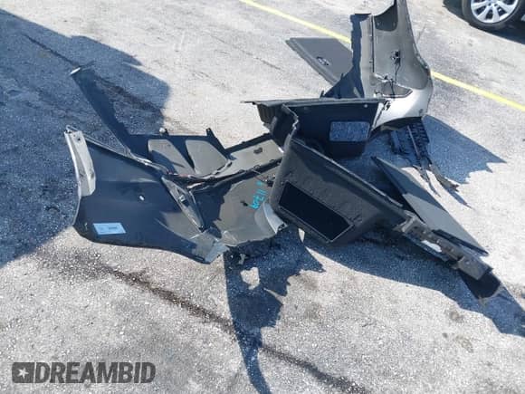 2024 BMW i4 eDrive40 с VIN WBY73AW05RFS81143, выставлен на аукционе IAAI как лот 42669404 с пробегом 14 926 миль миль и . История ставок и продаж доступна на DreamBid. Изображение 12.