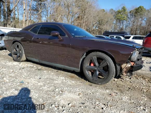 2008 Dodge Challenger SRT-8 z VIN 2B3LJ74W58H290391, wystawiony jako Copart lot #85212204 z przebiegiem 197 996 mil mil oraz Szkoda całkowita • Salvage title. Historia ofert i sprzedaży dostępna na DreamBid. Obrazek 4.