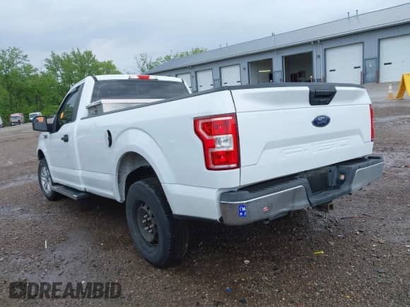 2019 Ford F-150 XL с VIN 1FTMF1C52KKD08601, выставлен на аукционе IAAI как лот 42256484 с пробегом 83 417 миль миль и . История ставок и продаж доступна на DreamBid. Изображение 3.