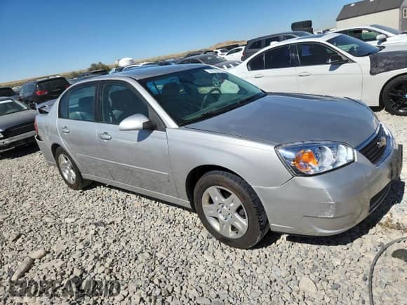 2007 Chevrolet Malibu 1LT z VIN 1G1ZT58F27F212810, wystawiony jako Copart lot #81135195 z przebiegiem 213 939 mil mil oraz Szkoda całkowita • Salvage title. Historia ofert i sprzedaży dostępna na DreamBid. Obrazek 4.