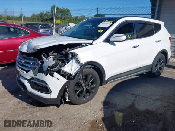 2018 Hyundai Santa Fe Ultimate with VIN 5NMZWDLA2JH105416, listed as a IAAI auction lot 43062661 with 67,574 mi miles and . Bid and sale history available at DreamBid. Image 2.